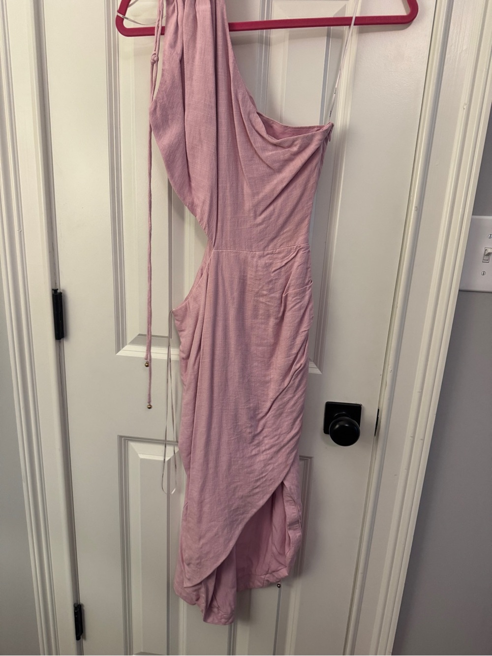 Elliatt One-Shoulder Dusty Pink Midi Dress